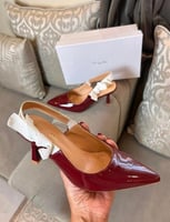 كعب ديور عنابي