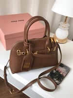 شنط ميو ميو