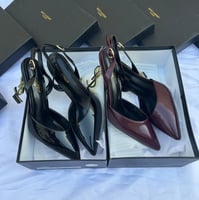 كعب سان لوران مع الملحقات