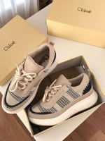 شوزات لوربينا