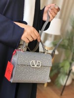 شنط فالنتينو