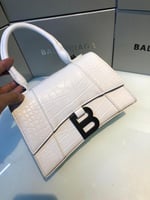 شنط بلنسيقا