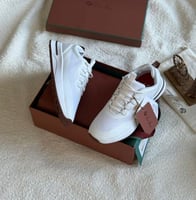 شوزات لوربينا