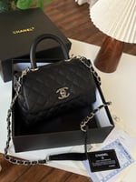 شنطه شانيل اسود لوقو فضي