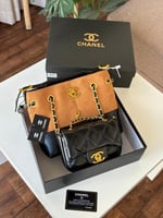 شنطه شانيل مع تعليقه