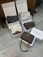 شنطه مايكل كورس