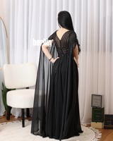 فستان طويل سهره بكم كيب لون اسود