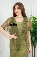 فستان سهرة زيتوني مطرز بكاب دانتيل فراشة وحواف كري...