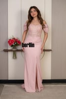 فستان سهرة "روز بلاش" بخصر كورسيه مرصع وتصميم مكشو...