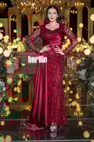 فستان سهرة احمر بتطريز ترتر مع تصميم أنيق وأكمام ش...