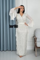 فستان سهرة ترتر بأكمام طويلة واسعة لون ابيض