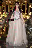 فستان سهرة كورسيه بتطريز موف وزهور مع تنورة تول مل...