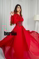 فستان شيفون ملكي مطرز بأكمام طويلة