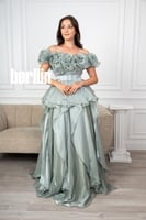 فستان سهرة طويل بتطريز ورد فخم لون تيفاني