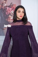 فستان سهرة موف أنيق بقصة طويلة يتميز بلمعان خفيف ي...