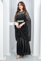 فستان سهرة اسود بترتر فضي وأكمام فراشة