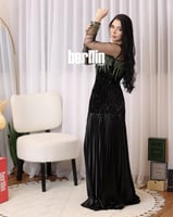 فستان سهرة خرز لونين مميز بتكسيرات من الأسفل