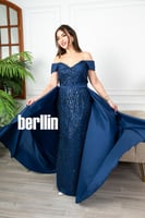 فستان سهره مطرز بتصميم ذيل لون كحلي