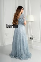 فستان سهرة درابية مزين بالفصوص والخرز لون سماوي