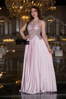 فستان سهرة فراشة الورد بتطريز كريستالي بليسيه واسع...