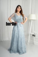 فستان سهرة درابية مزين بالفصوص والخرز لون سماوي