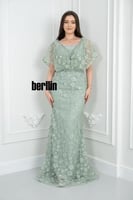 فستان سهرة تيفاني فاتح مزين بتطريزات ثلاثية الأبعا...