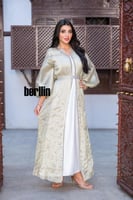 جلابية قطعتين مميزة بتطريز لامع فخم لون تفاحي فاتج