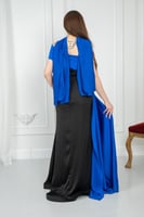 فستان سواريه الأسود والأزرق الملكي بتطريز كريستالي...