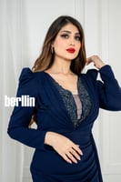 فستان سهرة ماسك بتطريز من الصدر لون كحلي