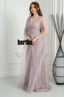 فستان سهرة لافندر مطرّز بتفاصيل فاخرة وأكمام شفافة...