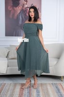 فستان أخضر داكن اوف شولدر بطيات أنيقة