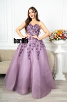 فستان سهرة توب مميز بتطريز زهور بارزة لون ارجواني