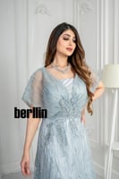 فستان سهرة درابية مزين بالفصوص والخرز لون سماوي