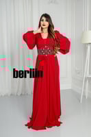 فستان شيفون ملكي مطرز بأكمام طويلة