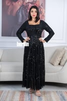 فستان أسود بتطريز ترتر لامع تصميم أنيق بحزام على ا...