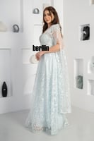 فستان سهره تول مطرز بتصميم كيب لون سماوي