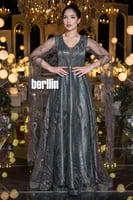 فستان سهرة طويل أخضر داكن مزين بالتطريز البراق مع...