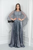 فستان سهرة رمادي بتصميم مزين بكاب دانتيل أنيق وطيا...