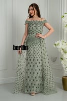 فستان سهرة فستقي "أوف شولدر" بتطريز هندسي وتنورة إ...