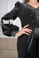 فستان سهرة طويل مميز بالفصوص لون اسود