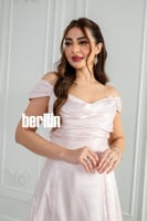 فستان ناعم كرنكل طيات لون زهري فاتح