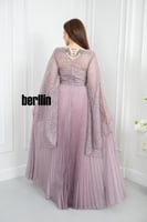 فستان سهرة طويل بليسية اوف شولدر مطرز لون لحمي