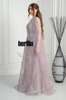 فستان سهرة لافندر مطرّز بتفاصيل فاخرة وأكمام شيفون...