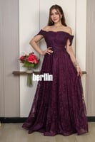 فستان سهرة دانتيل مزين بتطريز ناعم بلون برغندي داك...