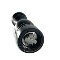 مطحنة بهارات يدوية اسود