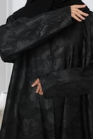 عباية سوداء جاكار ورد