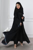 عباية سوداء شريط أزرق بالأكمام والأسفل