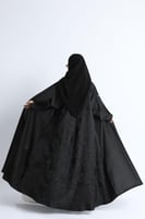 عباية جاكار من الخلف مع كسرة نصف كلوش