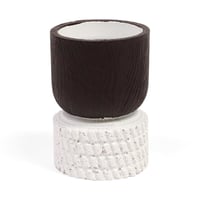 مبخرة بتصميم عصري بقاعدة لون ابيض | 6.3*9 سم