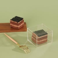 علب اكريلك مربعة مع غطاء - (6) حبات